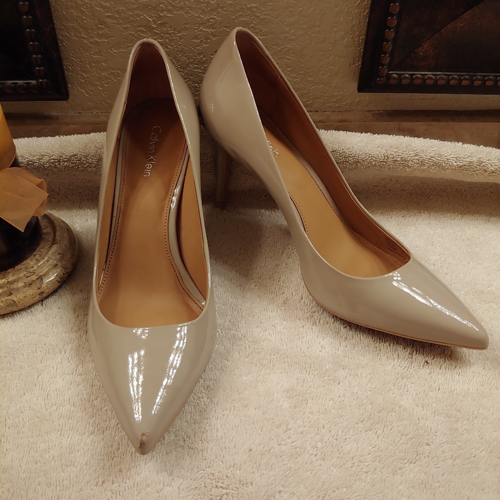 Calvin Klein Gayle Pumps